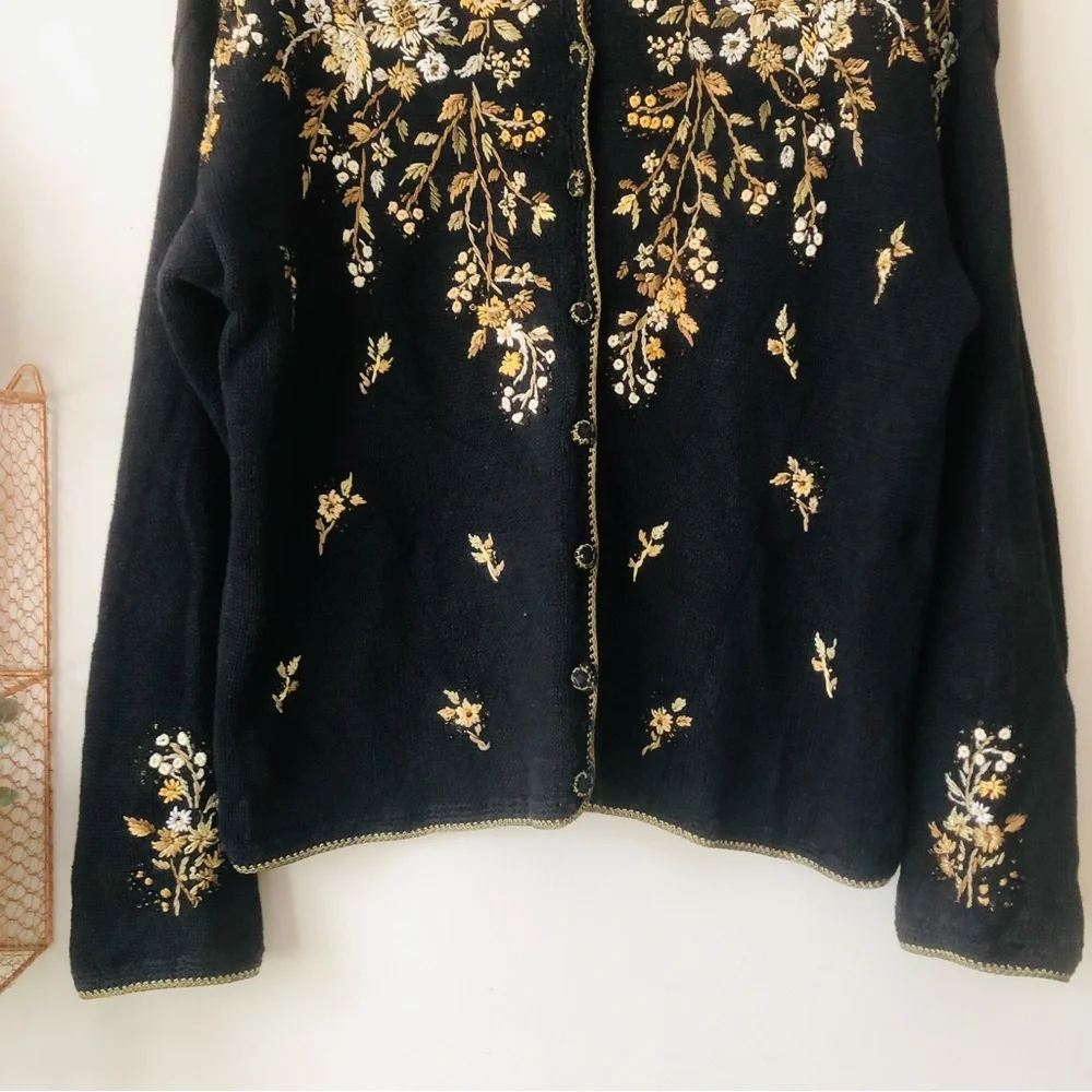 Y2K Tiara International Black Floral Embroidered Cardigan Sweater Medium - Picture 5 of 12